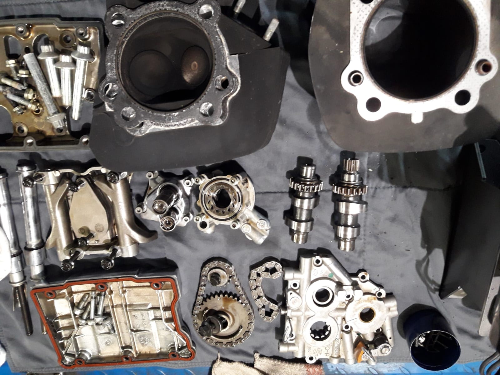  Klassisches Motorrad nach langer Standzeit wieder in Betrieb nehmen